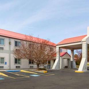 Фотографии гостиницы 
            Econo Lodge Livingston