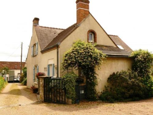 Фотографии гостевого дома 
            Gîte Châteauneuf-sur-Loire, 3 pièces, 3 personnes - FR-1-590-124