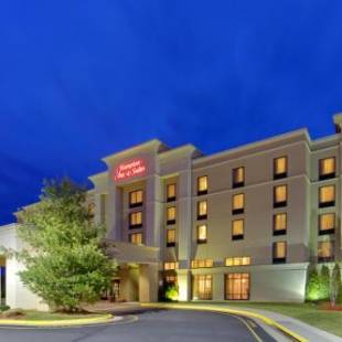 Фотографии гостиницы 
            Hampton Inn and Suites Fredericksburg South