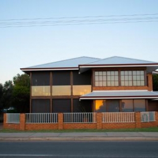 Фотография гостевого дома Waterside House Kalbarri