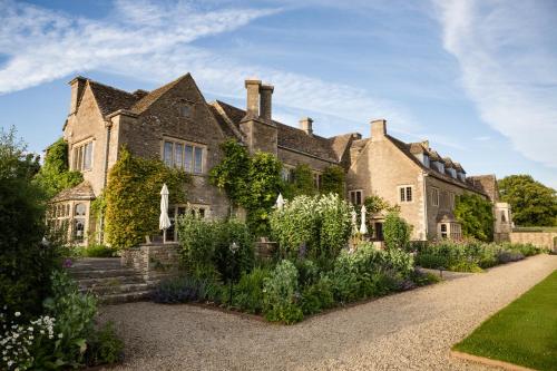 Фотографии гостиницы 
            Whatley Manor