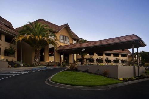 Фотография гостиницы Best Western Plus Novato Oaks Inn