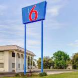 Фотография гостиницы Motel 6 Waco - Lacy Lakeview