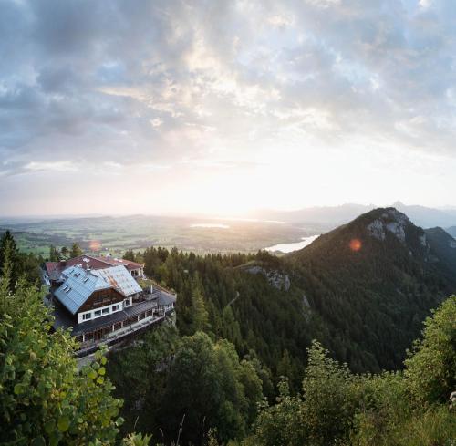 Фотографии гостиницы 
            Burghotel Falkenstein