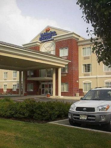 Фотография гостиницы Holiday Inn Express Hotel & Suites Vineland Millville, an IHG Hotel