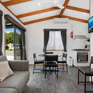 Фотографии базы отдыха 
            Warrnambool Holiday Village