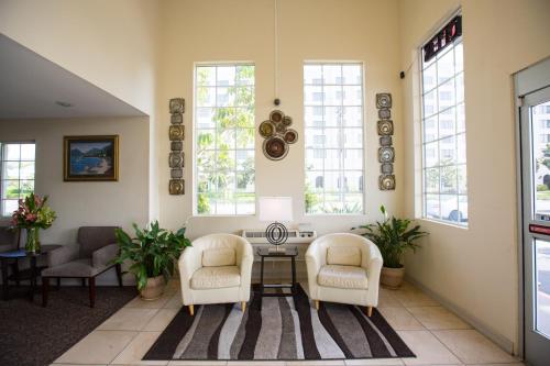 Фотография гостиницы Anaheim Express Inn Maingate