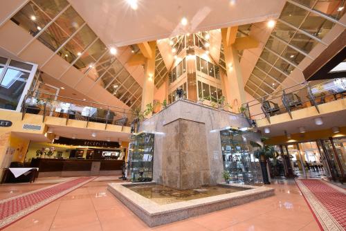 Фотография гостиницы Piramida Park Hotel & Wellness