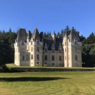 Фотографии гостевого дома 
            Chateau LE BROSSAY