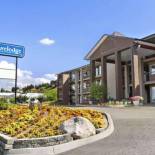 Фотография гостиницы Travelodge by Wyndham Kamloops Mountview