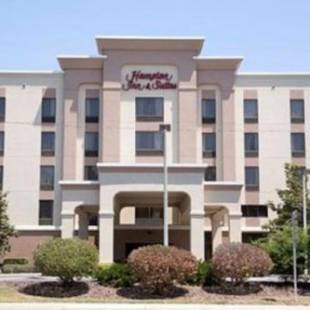 Фотографии гостиницы 
            Hampton Inn & Suites Largo