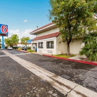 Фотография гостиницы Motel 6-Kingman, AZ - Route 66 East