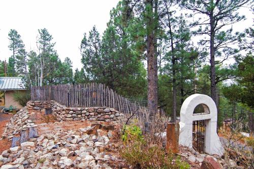 Фотографии гостевого дома 
            Quiet Ruidoso Hideaway - 2 Mi to Grindstone Lake!