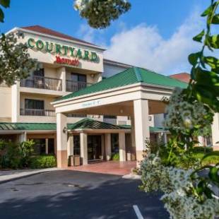 Фотографии гостиницы 
            Courtyard Florence South Carolina