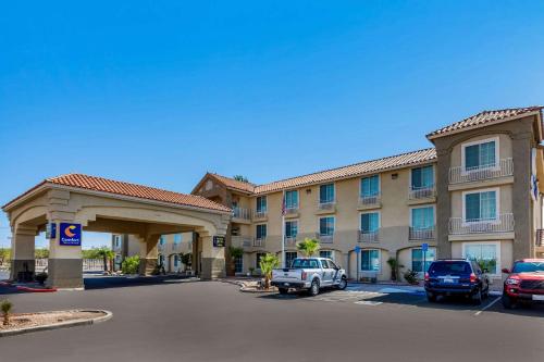 Фотография гостиницы Comfort Inn & Suites El Centro I-8