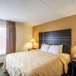 Фотография гостиницы Quality Suites Milwaukee Airport