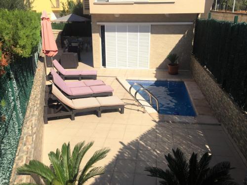 Фотография гостевого дома 3 bedrooms house with private pool and enclosed garden at Puerto de Alcudia 1 km away from the beach
