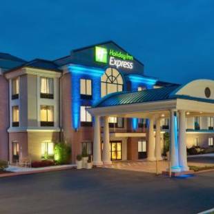 Фотографии гостиницы 
            Holiday Inn Express and Suites - Quakertown, an IHG Hotel