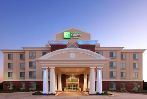 Фотография гостиницы Holiday Inn Express Hotel and Suites Shreveport South Park Plaza, an IHG Hotel