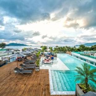 Фотографии гостиницы 
            Hotel Clover Patong Phuket - SHA Plus