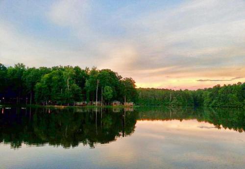 Фотография базы отдыха Lake Myers Lakeside Villa 16