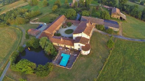 Фотографии мини отеля 
            Les Chambres du Logis du Chatelier