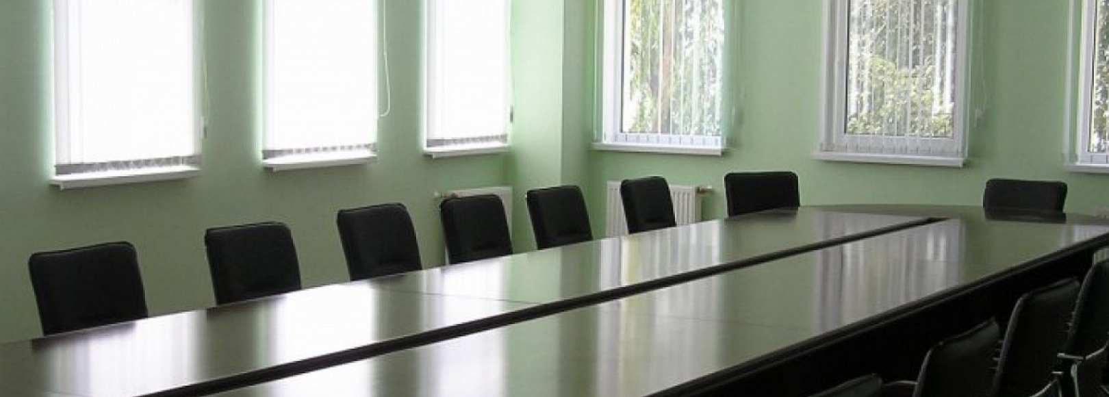 Фотография комнаты для переговоров Москва-Крым