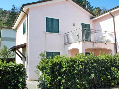 Фотография гостевого дома Locazione Turistica Lucerna Due