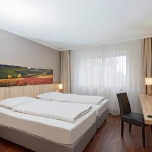 Фотографии гостиницы 
            H+ Hotel Stuttgart Herrenberg