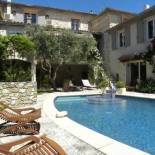 Фотография гостевого дома La Maison Des Autres, piscine chauffée, chambres d'hôtes proches Uzès, Nîmes, Pont du Gard