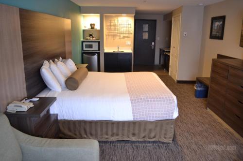 Фотография гостиницы Yosemite Southgate Hotel & Suites