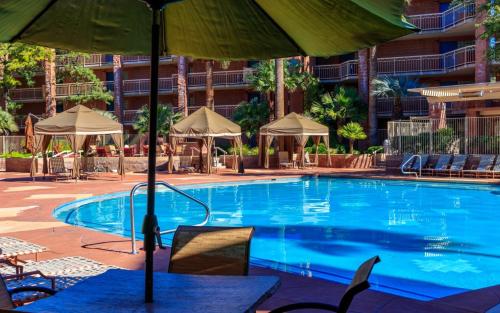 Фотография гостиницы Embassy Suites by Hilton Tucson East