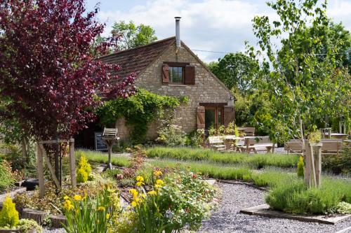 Фотографии мини отеля 
            Widbrook Barns