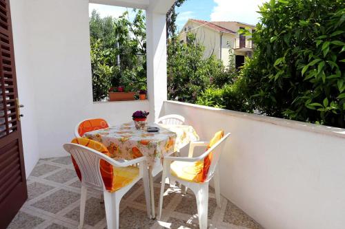 Фотография гостевого дома Apartments with a parking space Orebic, Peljesac - 4527