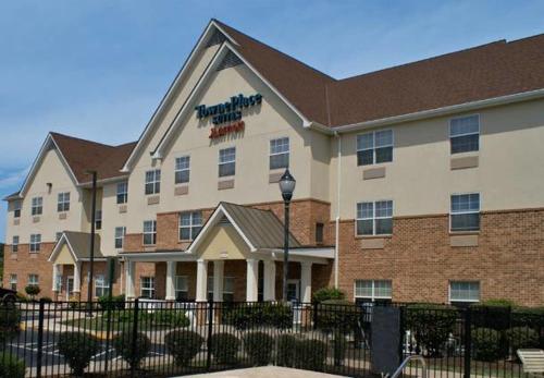 Фотография гостиницы TownePlace Suites Fredericksburg