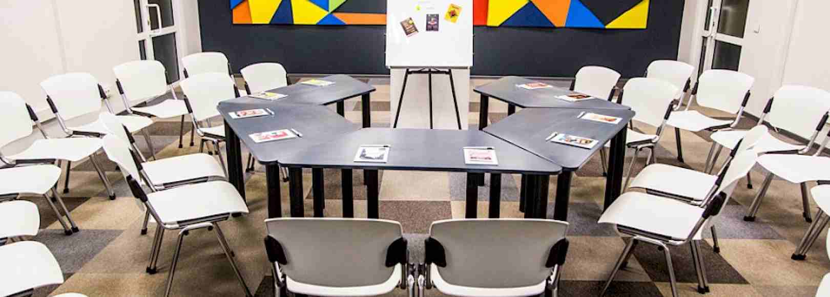 Фотография конференц-зала Эврика