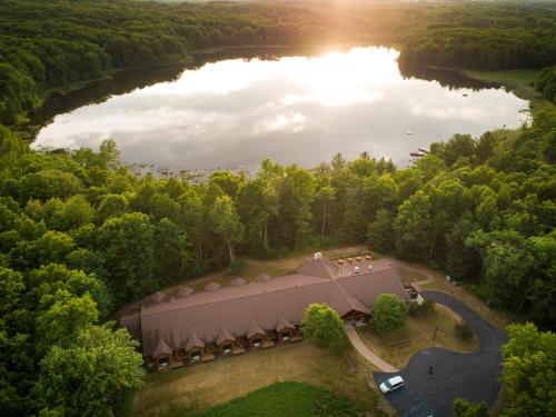 Фотографии гостиницы 
            The Rockwell Lake Lodge