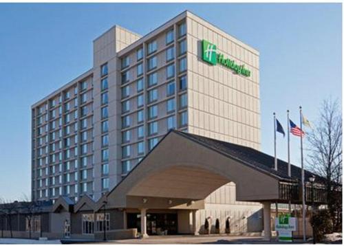 Фотография гостиницы Holiday Inn Portland-By the Bay, an IHG Hotel