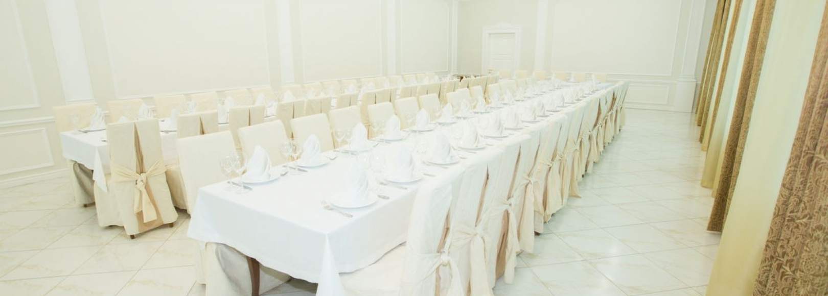 Фотография банкетного зала Хрустальный зал У Истока