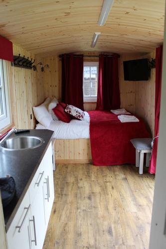 Фотография мини отеля Old Hall House, NEC