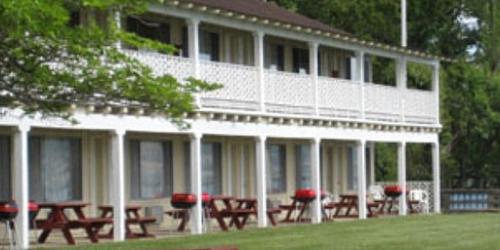 Фотография гостиницы Skylark Shores Resort