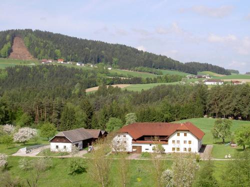 Фотографии базы отдыха 
            Urlaub am Bauernhof Wenigeder - Familie Klopf