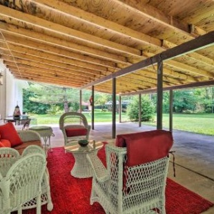 Фотография гостевого дома Renovated Home on Watauga River, By Boat Ramp