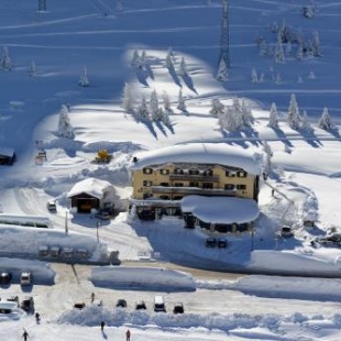 Фотография гостиницы Hotel Dolomiti