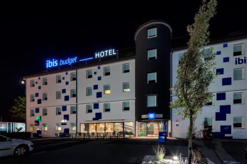 Фотография гостиницы ibis budget La Roche Sur Yon Vendespace