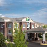 Фотография гостиницы Holiday Inn Express Hotel & Suites Chanhassen, an IHG Hotel