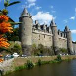 Фотография гостевого дома JOSSELIN CHURCH VIEW .