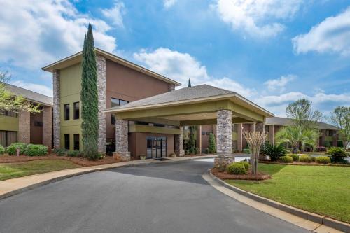 Фотографии гостиницы 
            Comfort Inn Warner Robins - Robins AFB