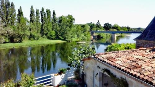 Фотографии мини отеля 
            Au bord de l'eau