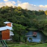 Фотография гостиницы Burbi Lake Lodge Monteverde